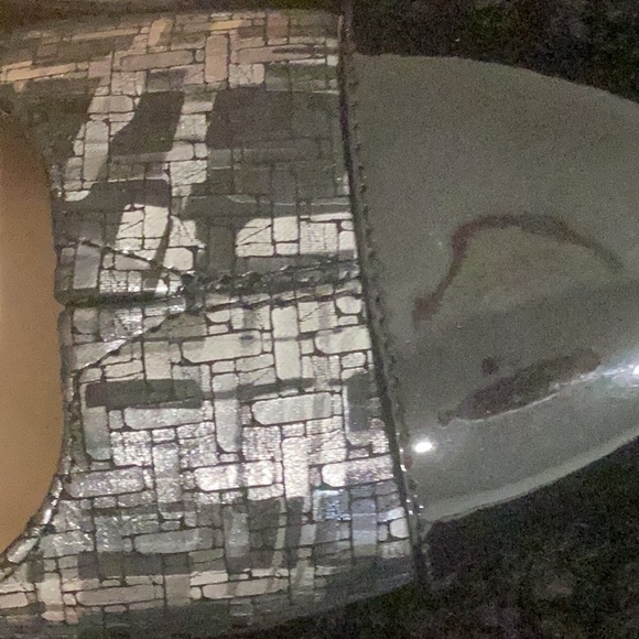 New without tags Trotters black and silver sling back pumps, size 9 1/2 N - Picture 4 of 8